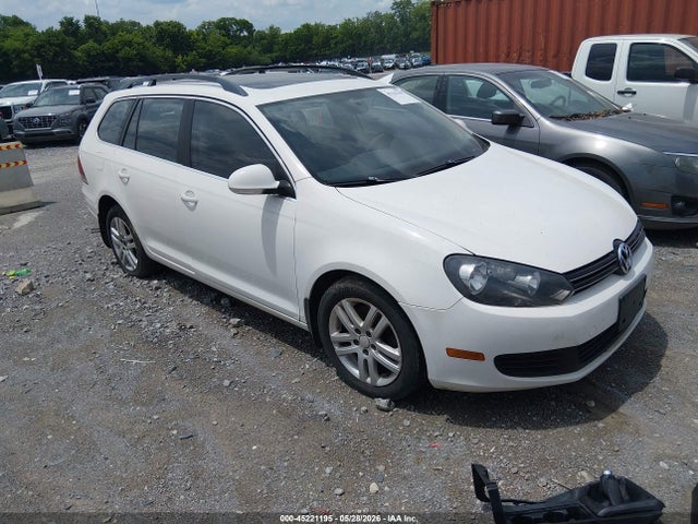 Salvage Volkswagen Jetta Image