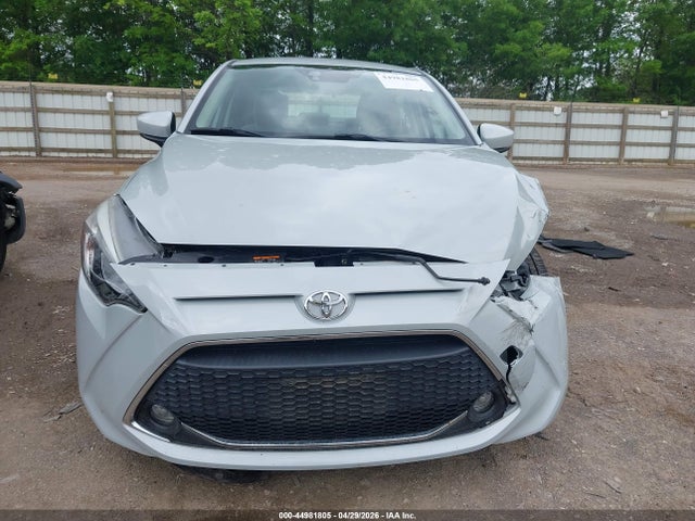 Toyota Yaris Le