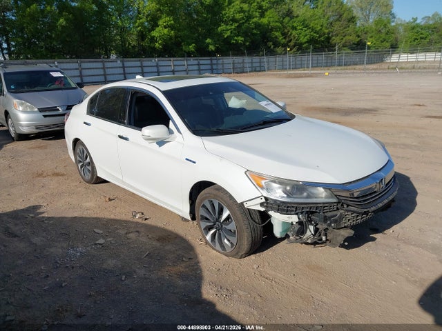 Salvage Honda Accord Image