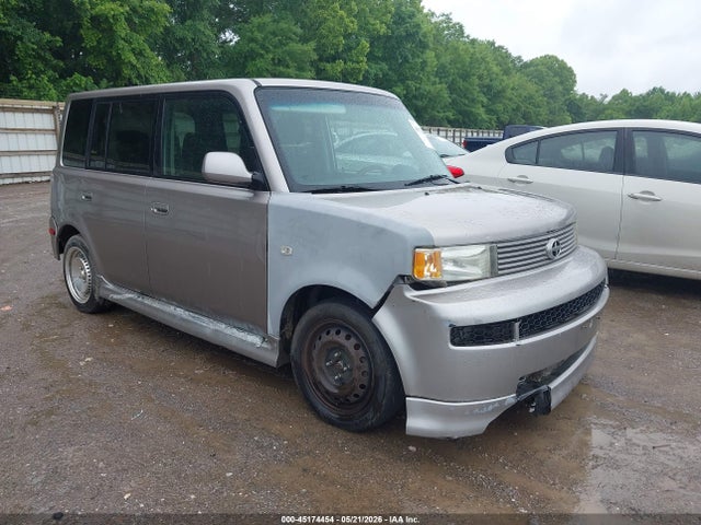 Salvage Scion xB Image