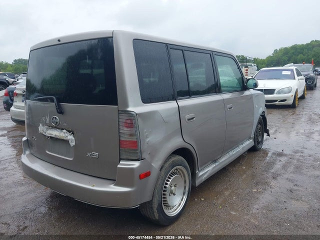 Scion xB