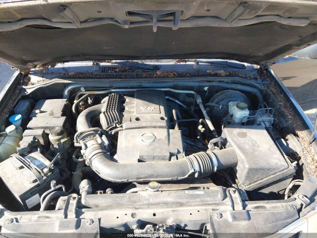 Nissan Pathfinder S