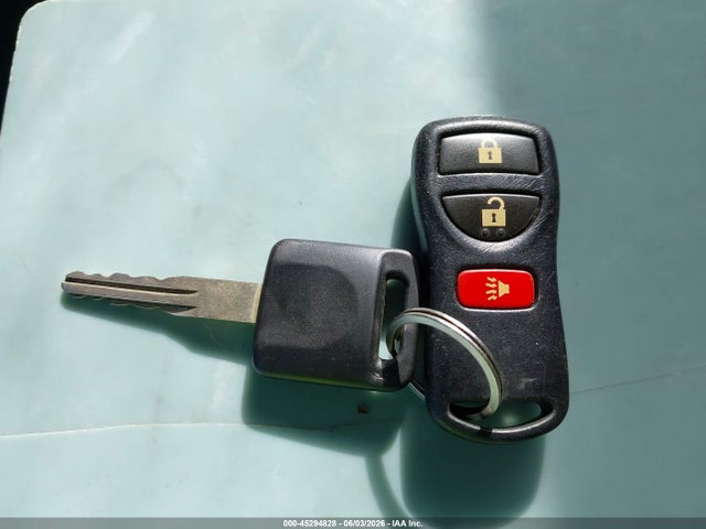 Nissan Pathfinder S