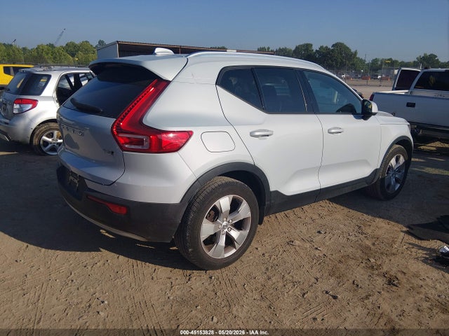 Volvo XC40 T5 Momentum