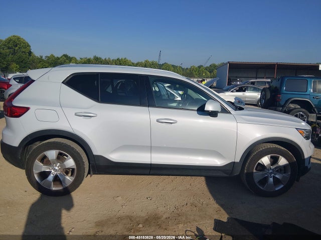 Volvo XC40 T5 Momentum