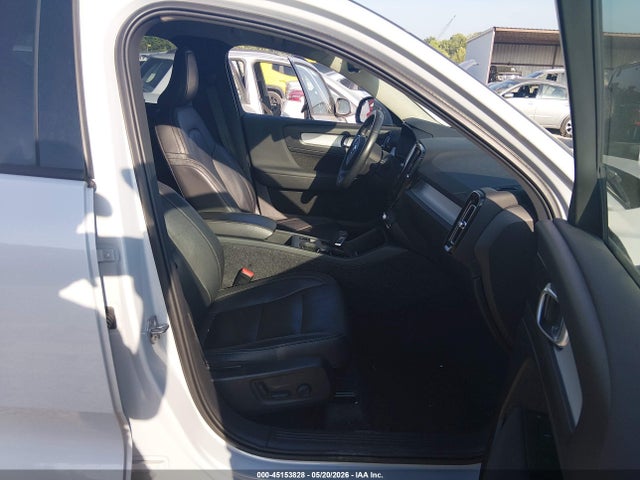 Volvo XC40 T5 Momentum