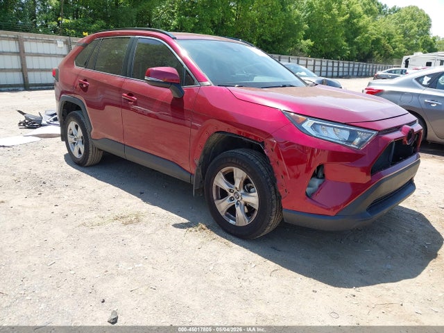Salvage Toyota RAV4 Image