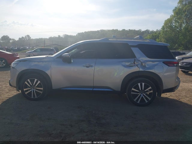 Nissan Pathfinder Platinum Fwd