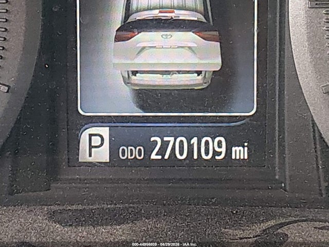 Toyota Sienna L