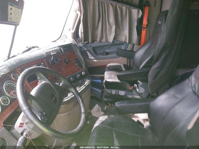 Freightliner Cascadia 125