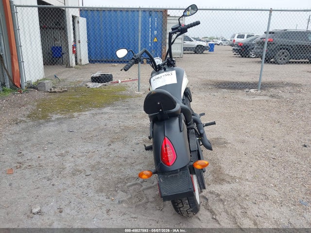 Victory Motorcycles High-ball