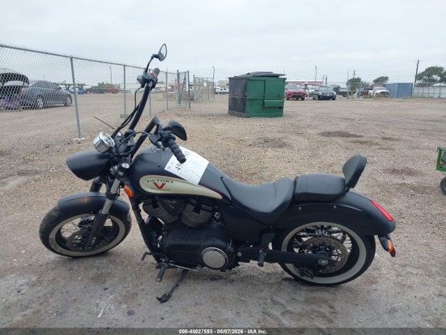 Victory Motorcycles High-ball