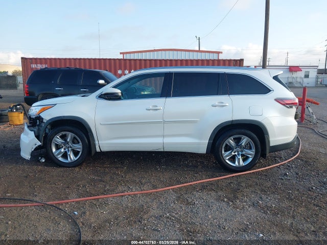 Toyota Highlander Limited Platinum V6