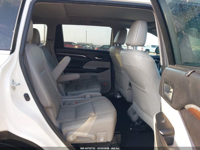 Toyota Highlander Limited Platinum V6