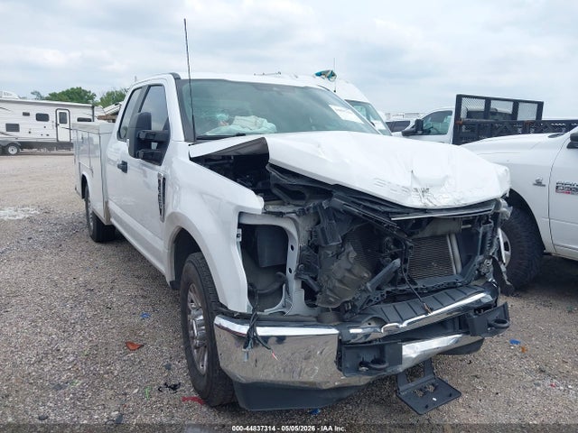 Salvage Ford F-250 Image