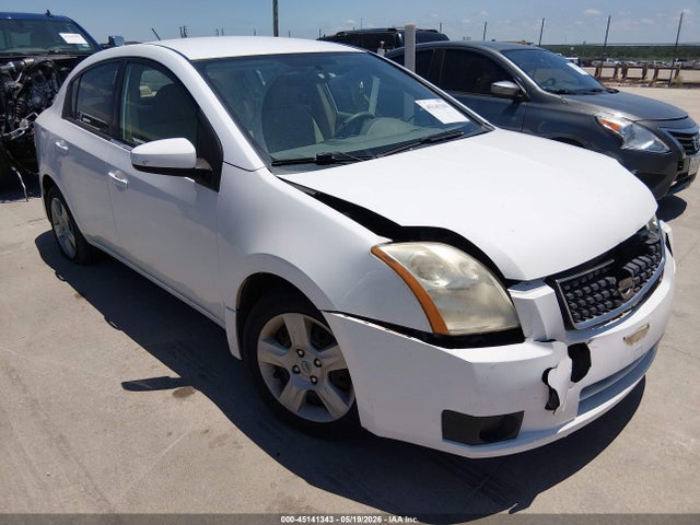 Salvage Nissan Sentra Image