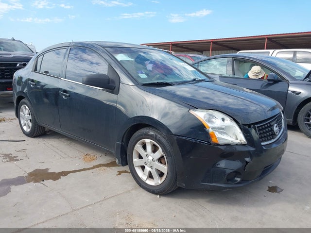 Salvage Nissan Sentra Image