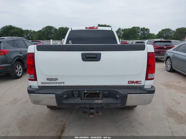 General Motors Sierra 3500HD Work Truck