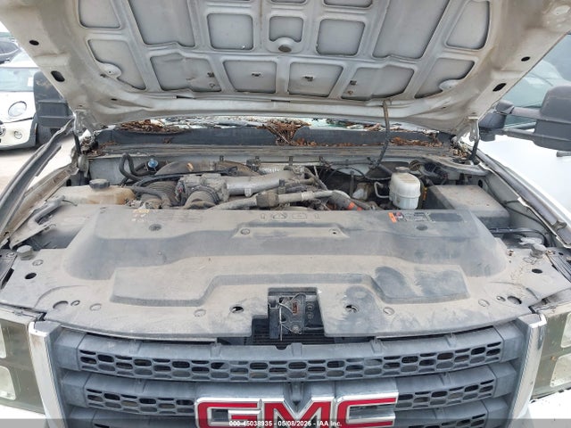 General Motors Sierra 3500HD Work Truck