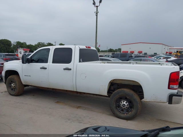General Motors Sierra 3500HD Work Truck