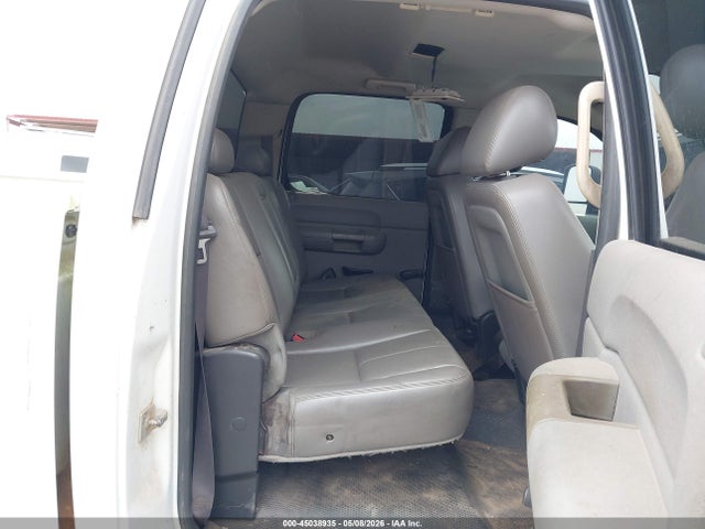 General Motors Sierra 3500HD Work Truck