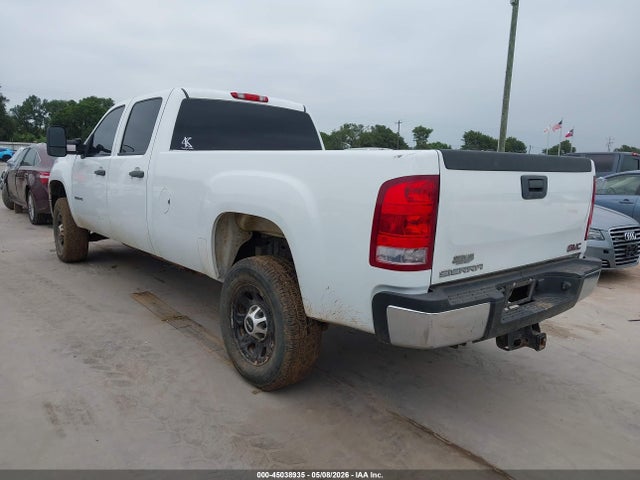 General Motors Sierra 3500HD Work Truck