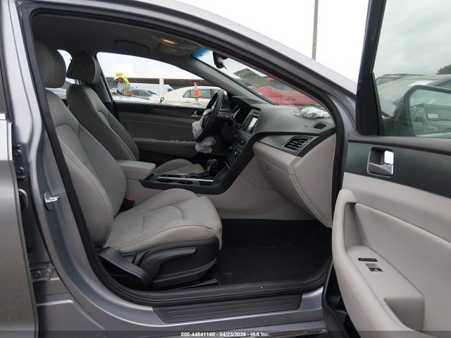 Hyundai SONATA Sport