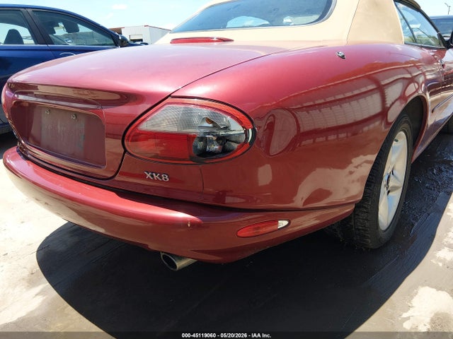 Jaguar Xk8