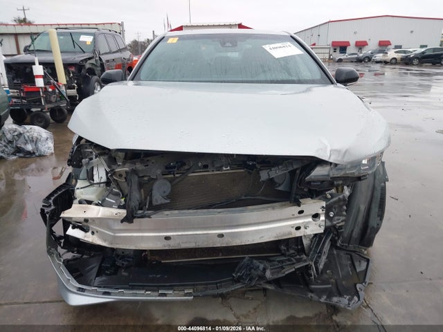 Toyota Avalon Xse