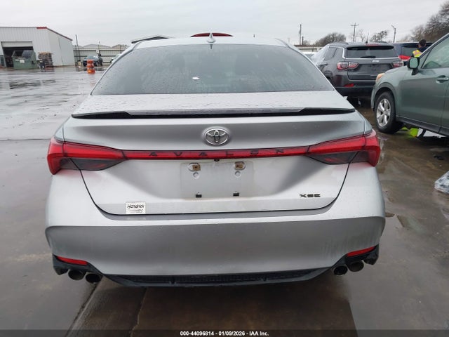 Toyota Avalon Xse