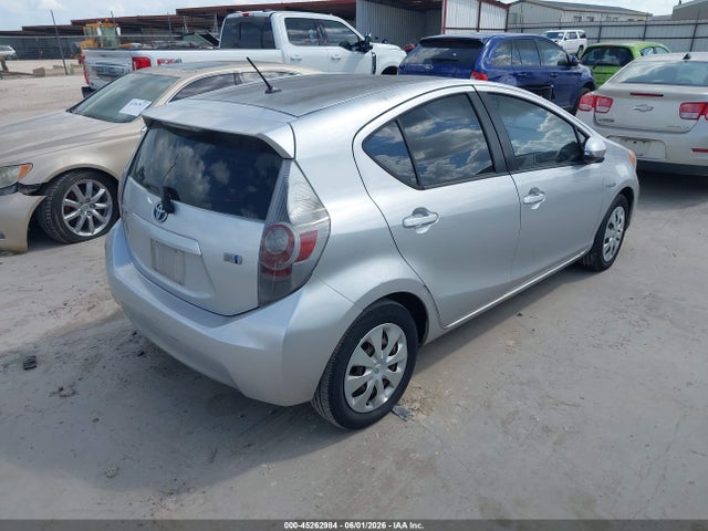 Toyota Prius c Two