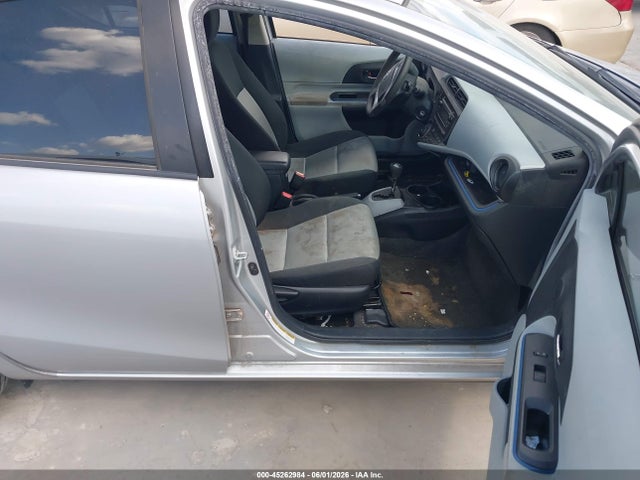 Toyota Prius c Two