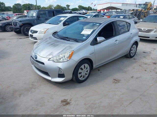Toyota Prius c Two