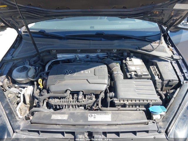 Volkswagen Golf Tsi S 4-door