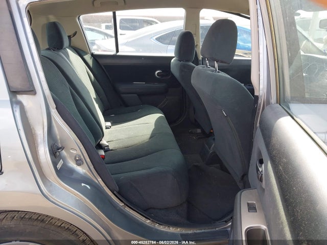 Nissan Versa 1.8 S
