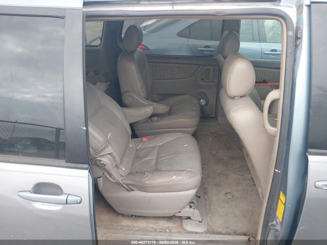 Toyota Sienna Xle Limited