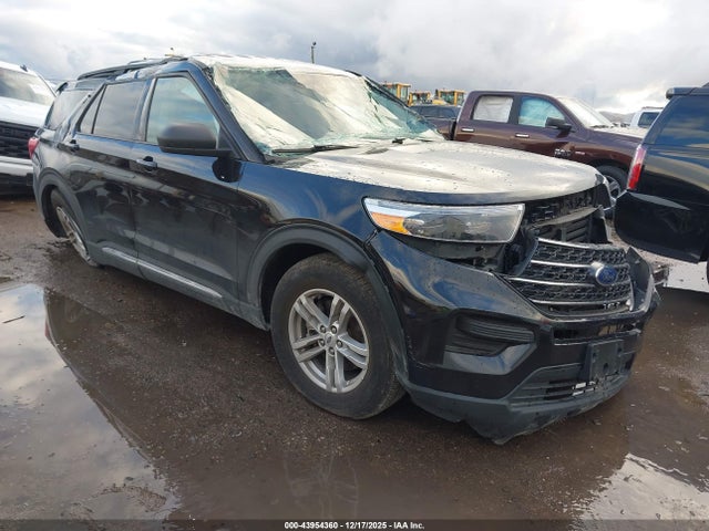 Salvage Ford Explorer Image