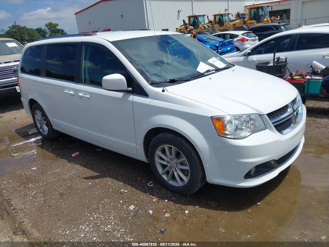 Salvage Dodge Grand Caravan Image
