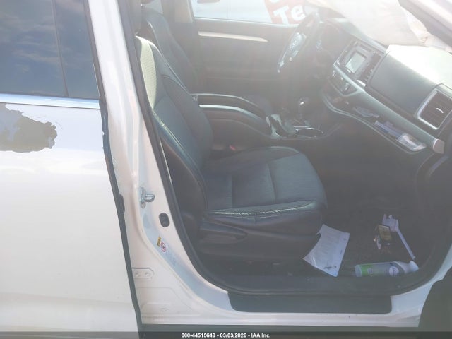 Toyota Highlander Le Plus V6