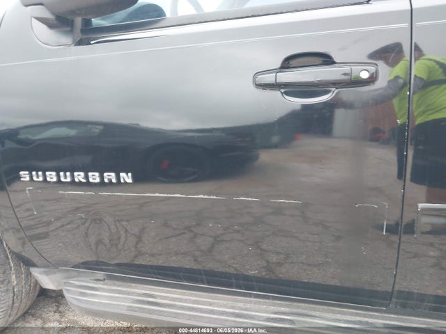 Chevrolet Suburban 1500 Lt