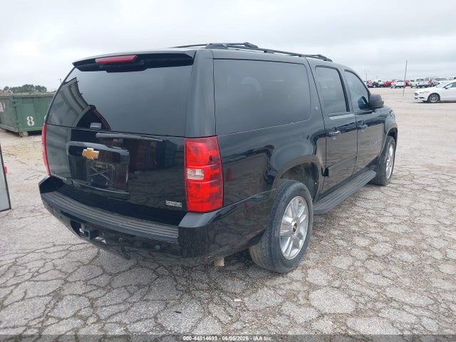 Chevrolet Suburban 1500 Lt