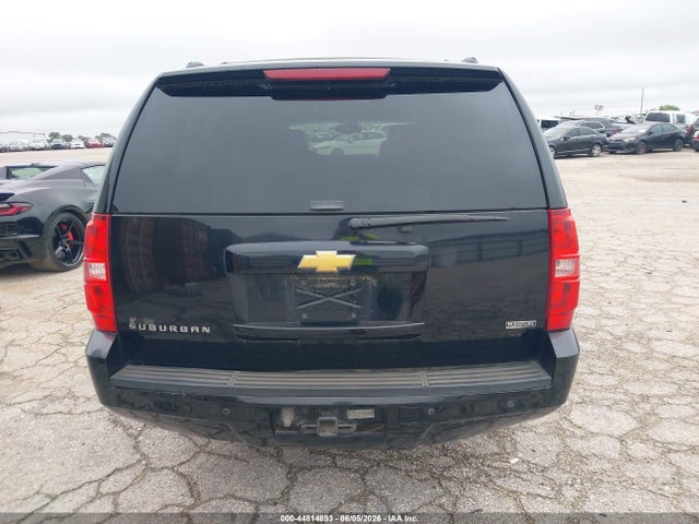 Chevrolet Suburban 1500 Lt