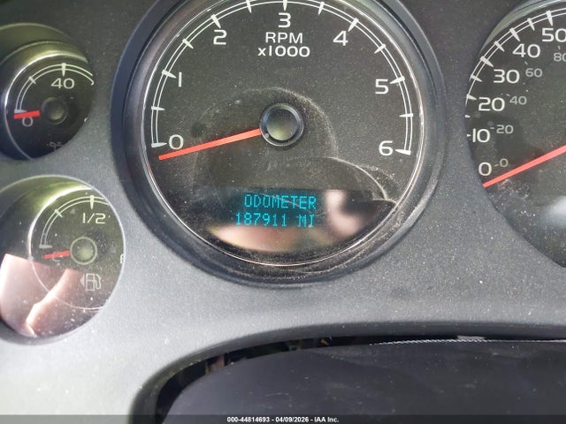 Chevrolet Suburban 1500 Lt
