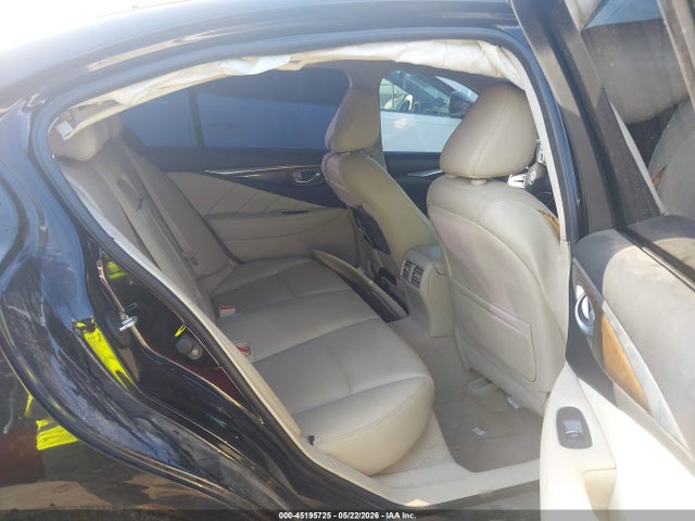 INFINITI Q50 3.0t Luxe