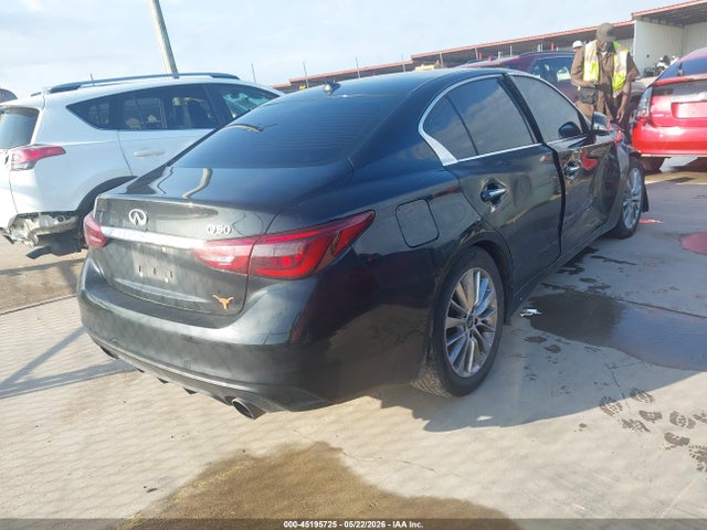 INFINITI Q50 3.0t Luxe