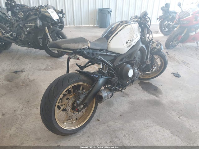 Yamaha Xsr900