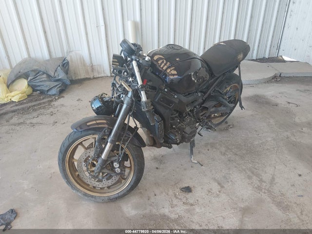 Yamaha Xsr900