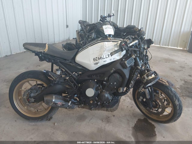 Yamaha Xsr900