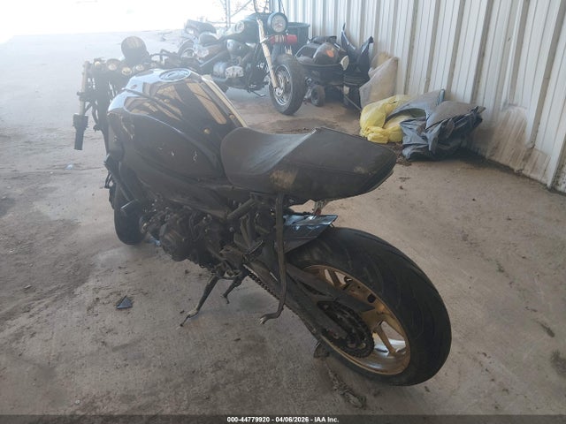 Yamaha Xsr900