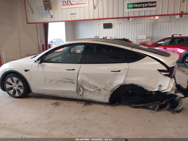 Tesla Model Y Long Range Dual Motor All-wheel Drive